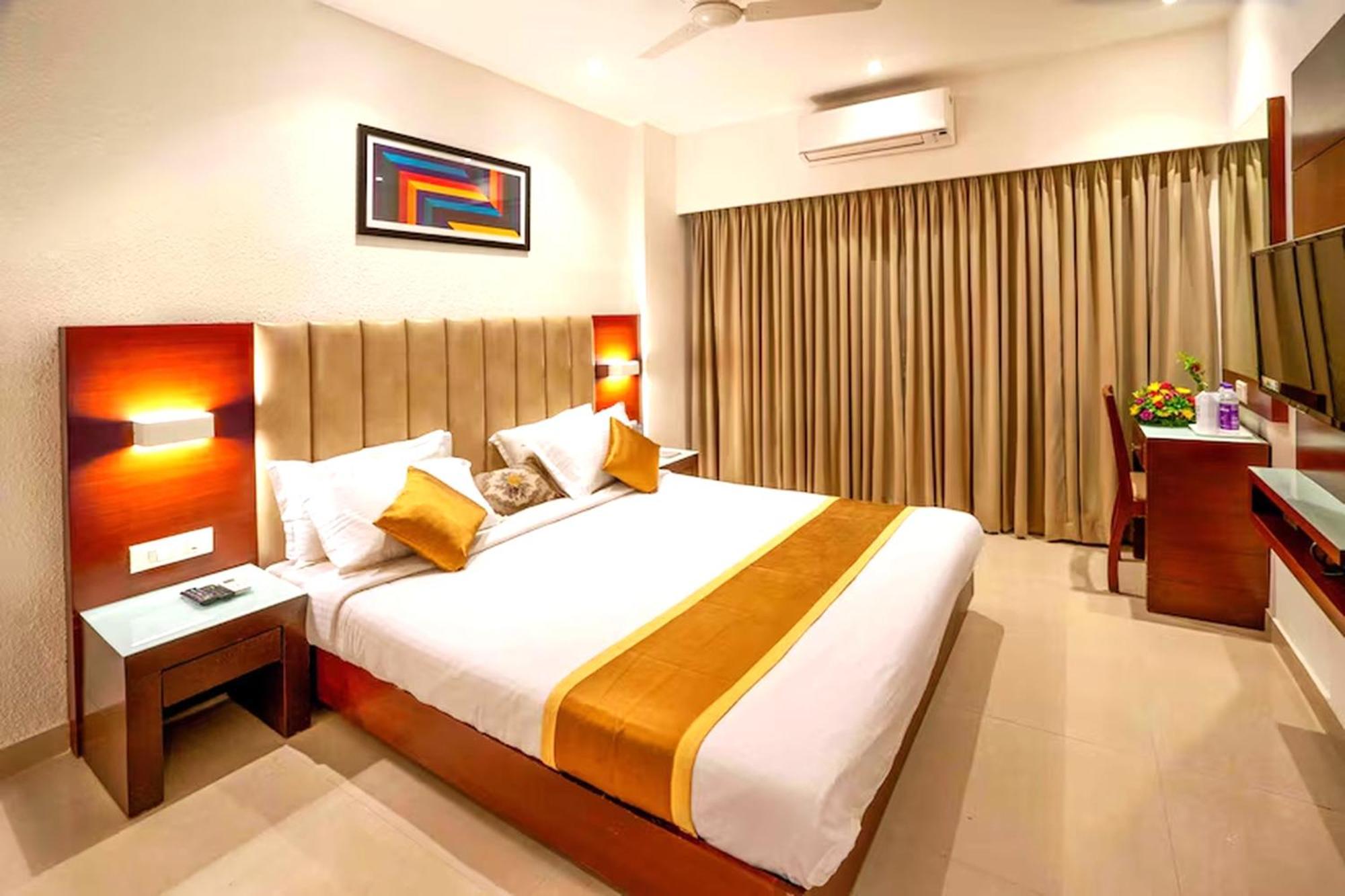 Hotel Hills Park Pathanāmthitta Exterior foto